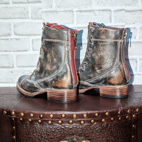 Freebird Liverpool Boot Size 8 RED ZIPPER Ice Color - Picture 7 of 12